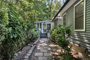 644 Bread and Cheese Hollow Rd, Northport, NY 11768 - Photo 20
