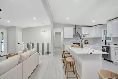 644 Bread and Cheese Hollow Road, Northport, NY 11768 - Photo 4