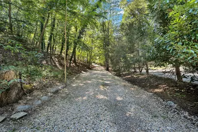 644 Bread and Cheese Hollow Road, Northport, NY 11768 - Photo 24