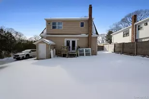 19 Rutland Rd, Mastic, NY 11950 - Photo 2