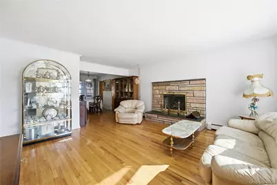 311 Cedar Street, West Hempstead, NY 11550 - Photo 4