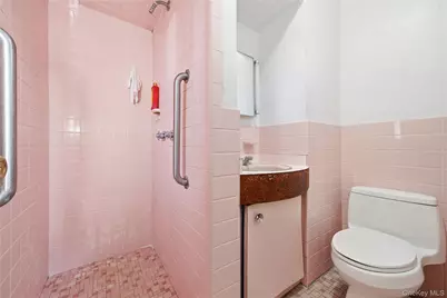 311 Cedar Street, West Hempstead, NY 11550 - Photo 14