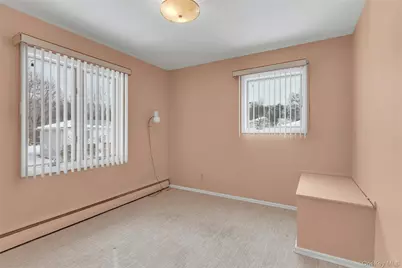 68 Beaumont Drive, Plainview, NY 11803 - Photo 28