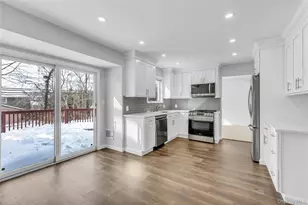 68 Beaumont Dr, Plainview, NY 11803 - Photo 8