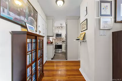 6200 Riverdale #7J, Bronx, NY 10471 - Photo 8