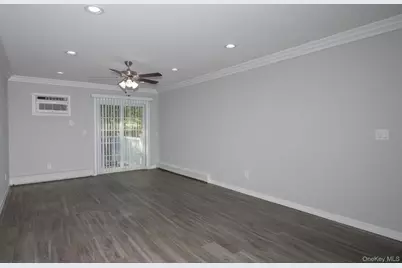 37 Victorian Court #37, Holtsville, NY 11742 - Photo 12