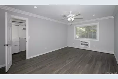 37 Victorian Court #37, Holtsville, NY 11742 - Photo 6