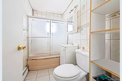 24 Beacon Lane, Hicksville, NY 11801 - Photo 22