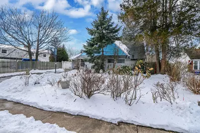 24 Beacon Lane, Hicksville, NY 11801 - Photo 6