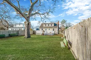 31 Walnut Ave, Patchogue, NY 11772 - Photo 18