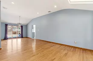 25 Rogers Ln, Smithtown, NY 11787 - Photo 8