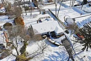 25 Rogers Ln, Smithtown, NY 11787 - Photo 24