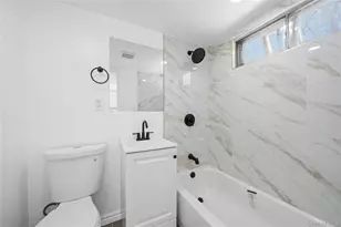 19 Scotch Pine Dr, Islandia, NY 11749 - Photo 10