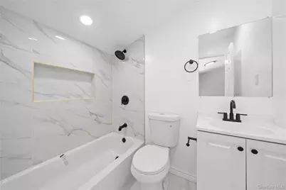 19 Scotchpine Drive, Islandia, NY 11749 - Photo 20