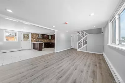 19 Scotchpine Drive, Islandia, NY 11749 - Photo 6