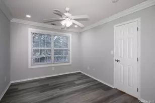 30 Overlook Dr, Farmingville, NY 11738 - Photo 8