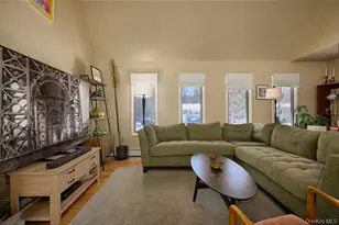 42 Rockwood Dr, Newburgh, NY 12550 - Photo 10