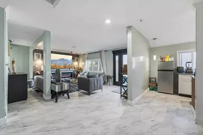 28 Hemlock Street, Central Islip, NY 11722 - Photo 10