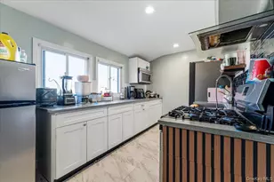 28 Hemlock St, Central Islip, NY 11722 - Photo 14