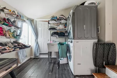 28 Hemlock Street, Central Islip, NY 11722 - Photo 24