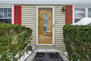 2 Forester Ct, Northport, NY 11768 - Photo 4