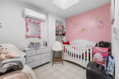 1031 E 216th Street, Bronx, NY 10469 - Photo 6