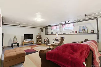 386 Bellevue Avenue, Yonkers, NY 10703 - Photo 10