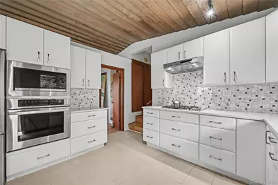 493 Mitchell Drive, Valley Cottage, NY 10989 - Photo 16