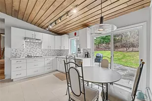 493 Mitchell Dr, Valley Cottage, NY 10989 - Photo 12