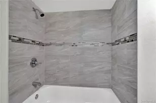 24 Arbor Ln, Centereach, NY 11720 - Photo 32