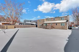 24 Arbor Ln, Centereach, NY 11720 - Photo 34