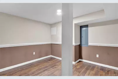 24 Arbor Lane, Centereach, NY 11720 - Photo 30