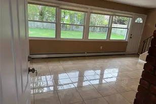 33 Clarissa Dr, Hicksville, NY 11801 - Photo 26