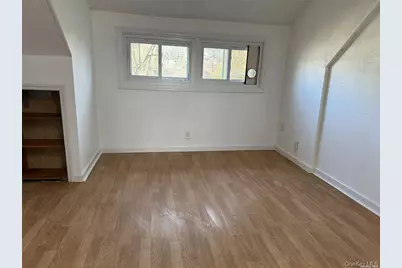 33 Clarissa Drive, Hicksville, NY 11801 - Photo 20