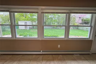 33 Clarissa Dr, Hicksville, NY 11801 - Photo 34