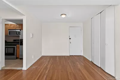 66-10 Thornton Place #4C, Rego Park, NY 11374 - Photo 8