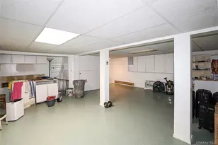 11 Otsego Ave, Dix Hills, NY 11746 - Photo 24