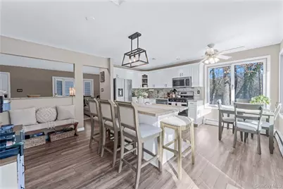 136 Patchogue Avenue, Patchogue, NY 11772 - Photo 8