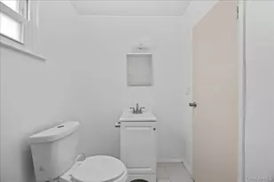 134 11th Ave, Huntington, NY 11746 - Photo 20