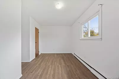 134 11th Avenue, Huntington, NY 11746 - Photo 18