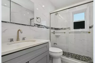 162 Crown Avenue, Elmont, NY 11003 - Photo 4