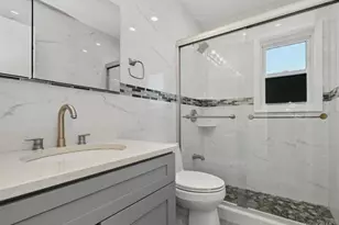 162 Crown Ave, Elmont, NY 11003 - Photo 4