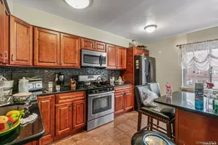 942 Jerome St, Brooklyn, NY 11207 - Photo 6