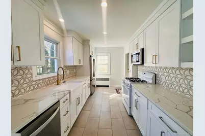 11 W Glen Avenue, Port Chester, NY 10573 - Photo 8