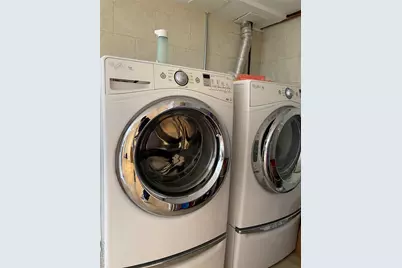 297 Fairfield Avenue, Carle Place, NY 11514 - Photo 16