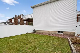 297 Fairfield Ave, Carle Place, NY 11514 - Photo 18