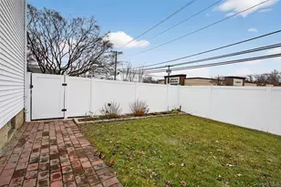 297 Fairfield Ave, Carle Place, NY 11514 - Photo 16