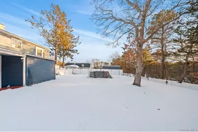 68 S Village Drive, Bellport, NY 11713 - Photo 20