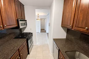 27110 Grand Central Pkwy, Floral Park, NY 11005 - Photo 6