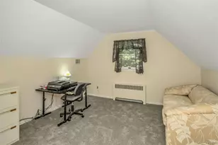 45 Ridge Rd, Farmingdale, NY 11735 - Photo 18